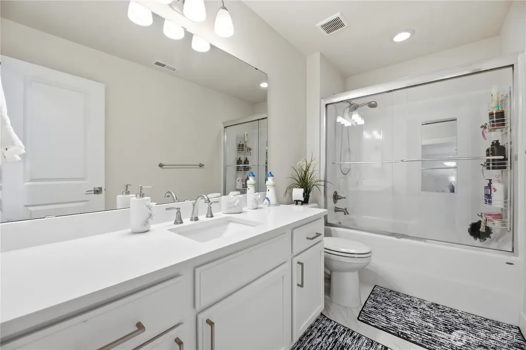 5367 50th Loop SE Lacey WA 98503