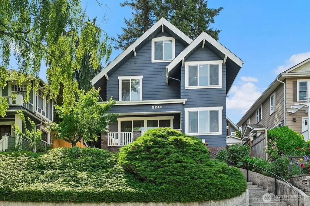 5243 19th Avenue NE Seattle WA 98105