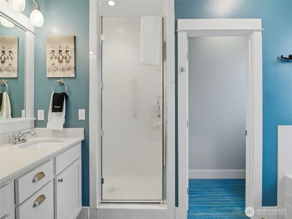 269 Compass Street Pacific Beach WA 98571