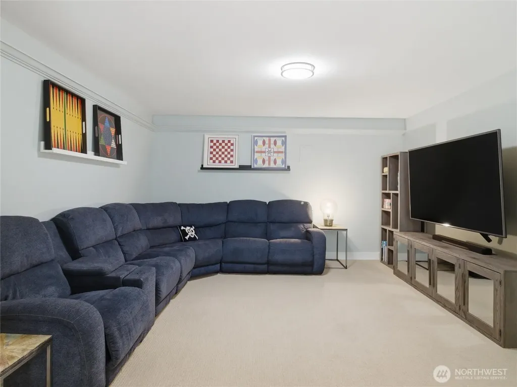 269 Compass Street Pacific Beach WA 98571