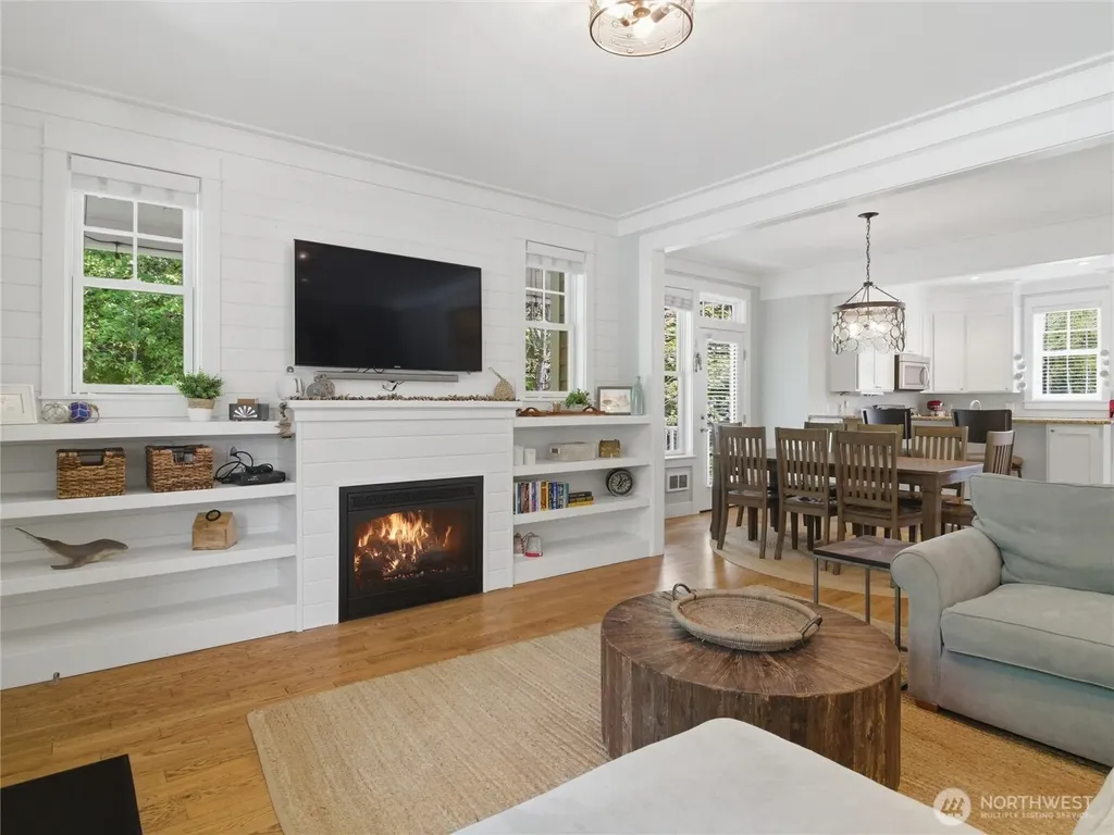 269 Compass Street Pacific Beach WA 98571