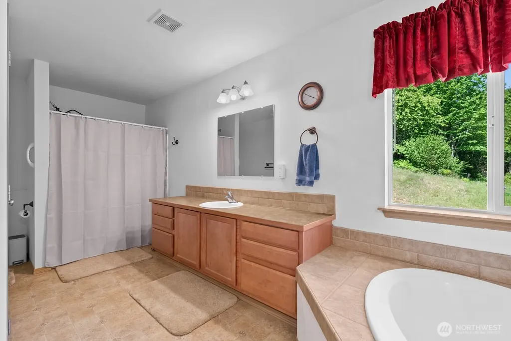 79 Mccleary Road Mccleary WA 98557