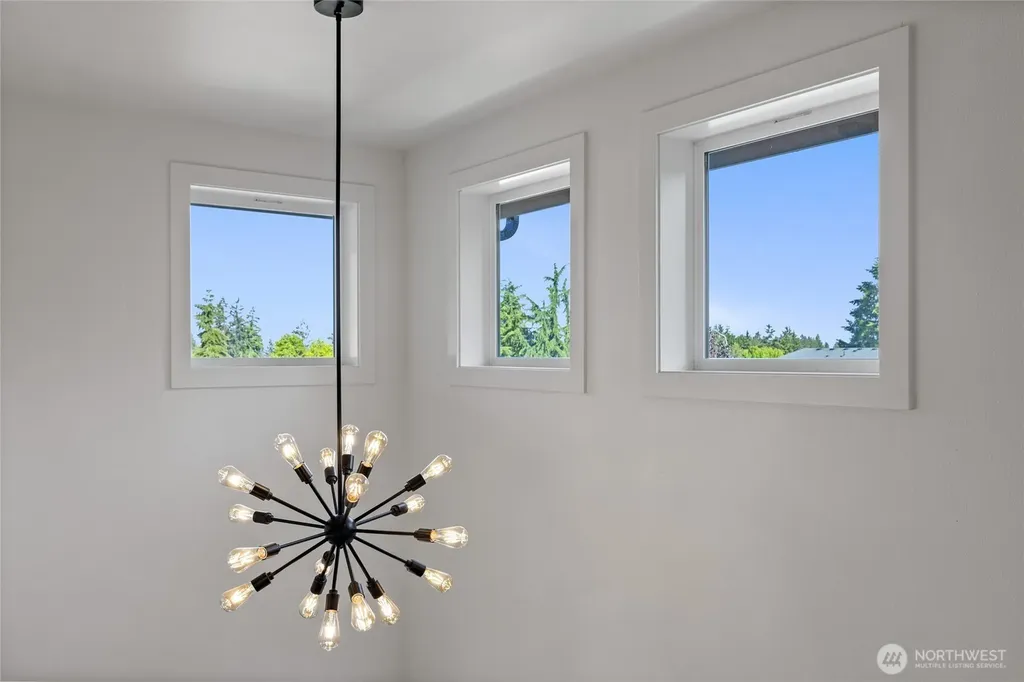 2746 Sunset Court Steilacoom WA 98388