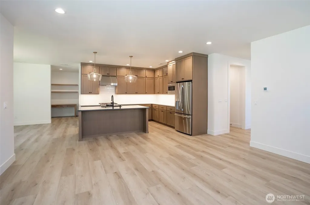 2746 Sunset Court Steilacoom WA 98388