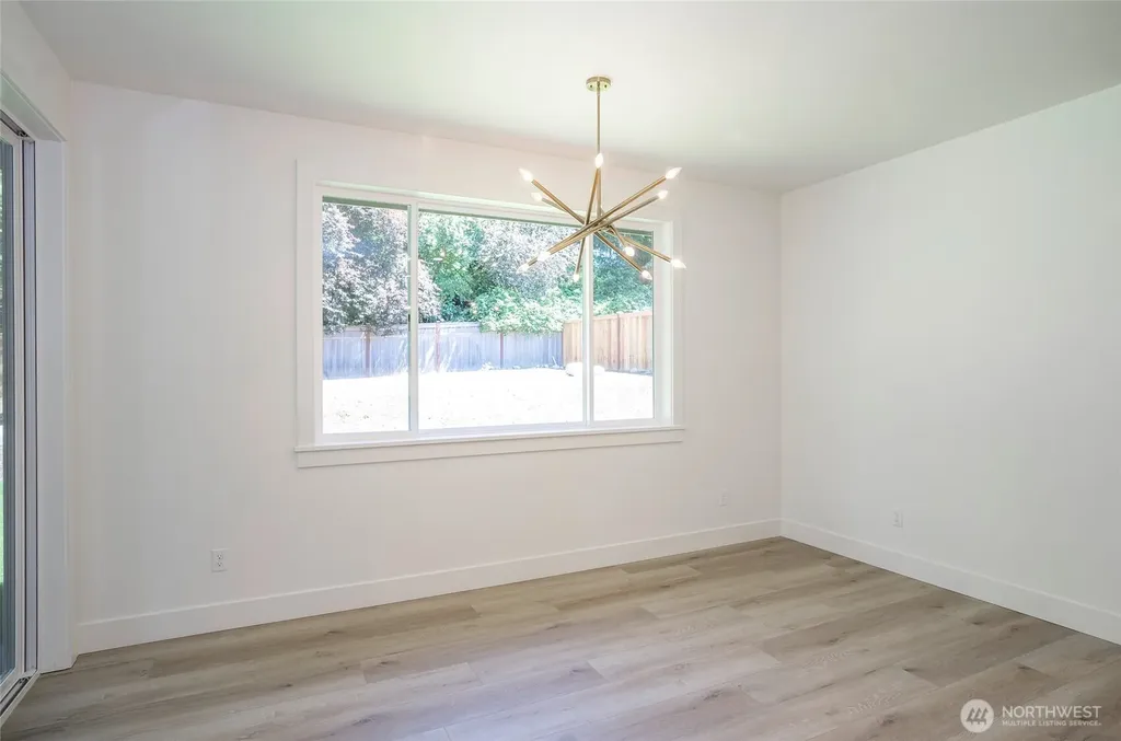 2746 Sunset Court Steilacoom WA 98388