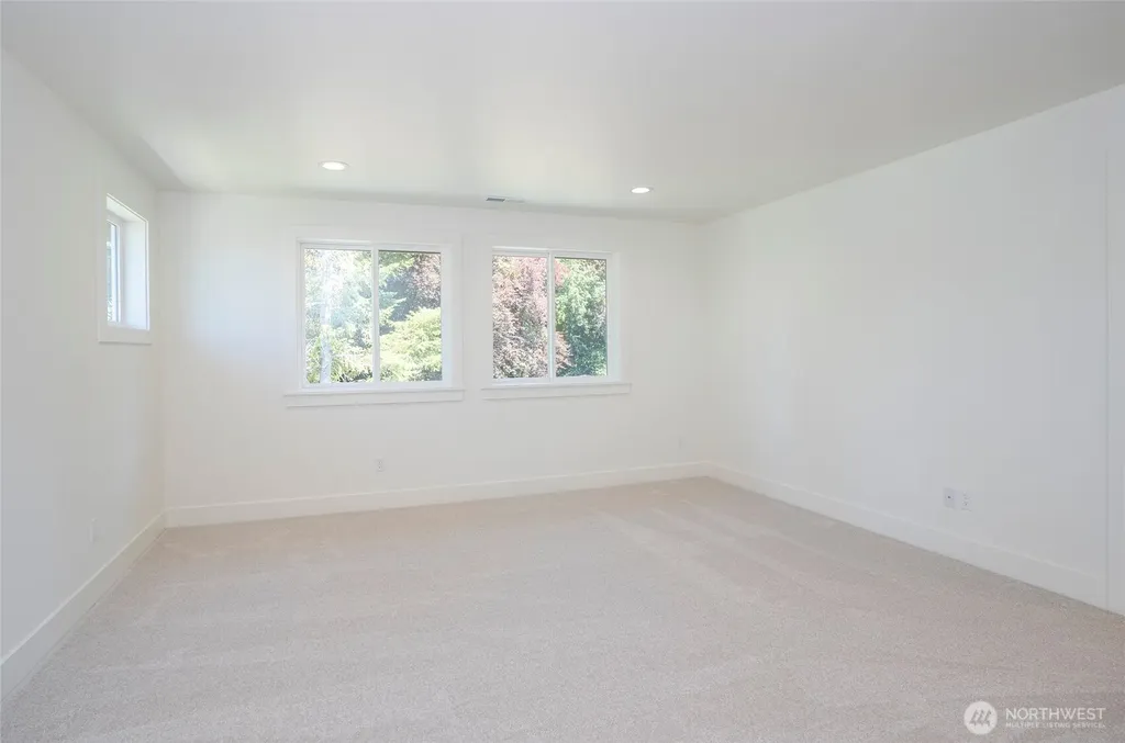 2746 Sunset Court Steilacoom WA 98388