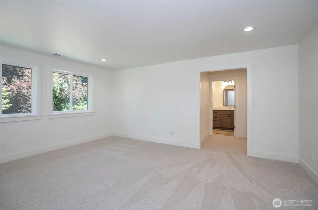 2746 Sunset Court Steilacoom WA 98388
