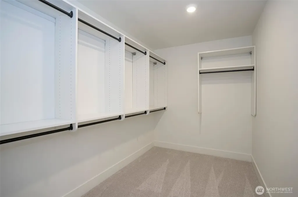 2746 Sunset Court Steilacoom WA 98388