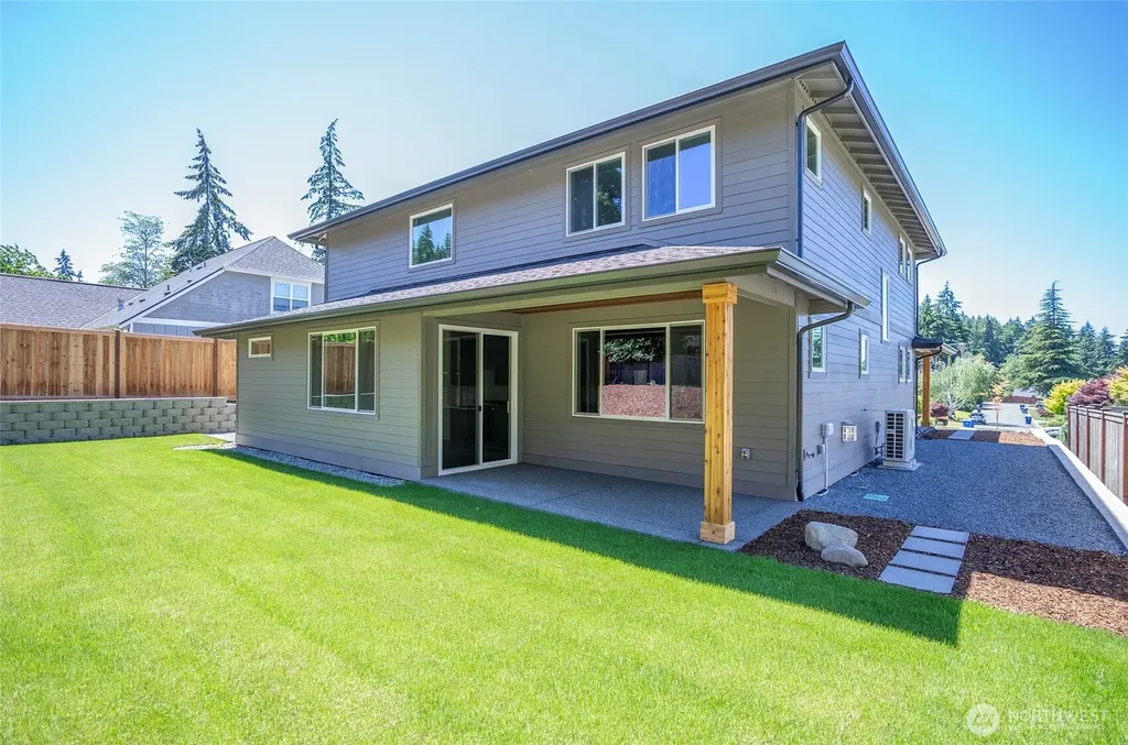 2746 Sunset Court Steilacoom WA 98388