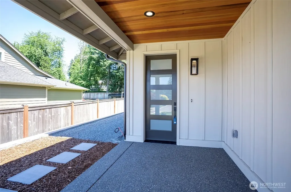 2746 Sunset Court Steilacoom WA 98388