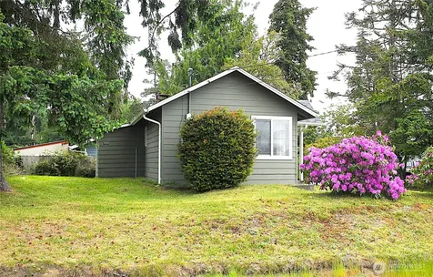 603 N Broadway Street Westport WA 98595