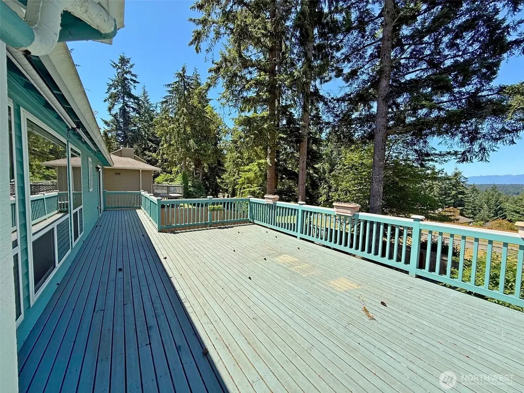 12901 Avante Drive Silverdale WA 98383