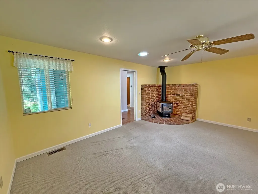 12901 Avante Drive Silverdale WA 98383