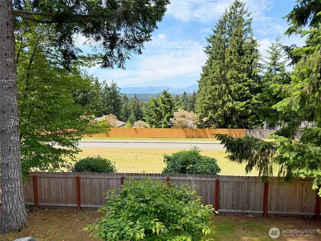 12901 Avante Drive Silverdale WA 98383
