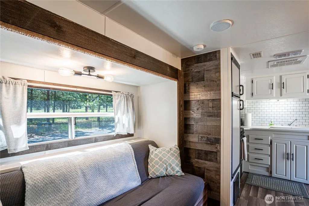 250 Open Lane Chelan WA 98816
