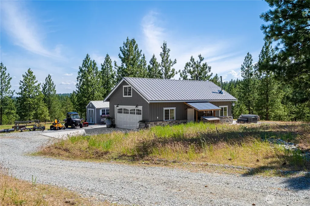 250 Open Lane Chelan WA 98816