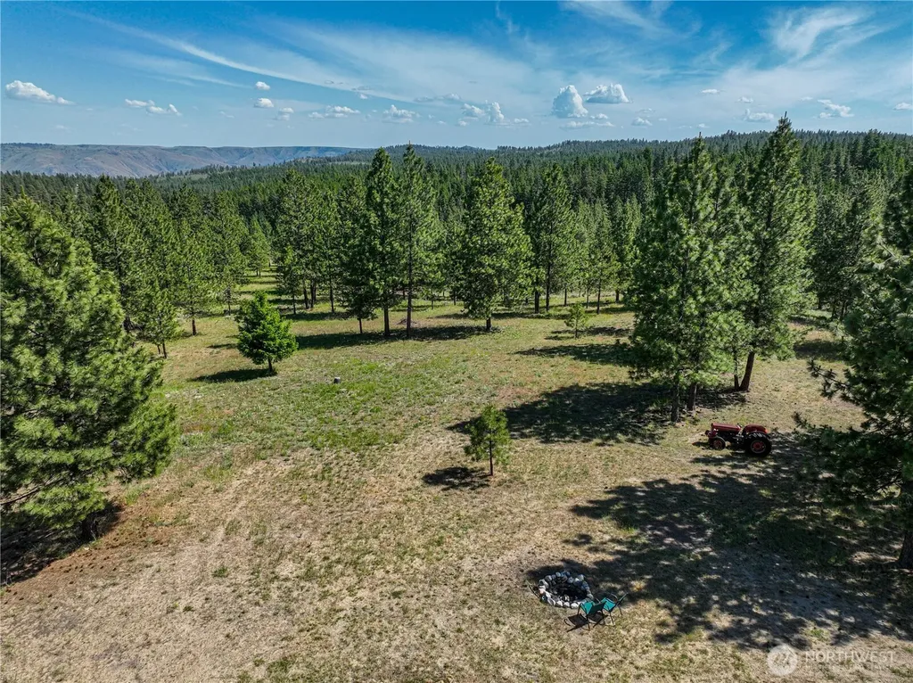 250 Open Lane Chelan WA 98816