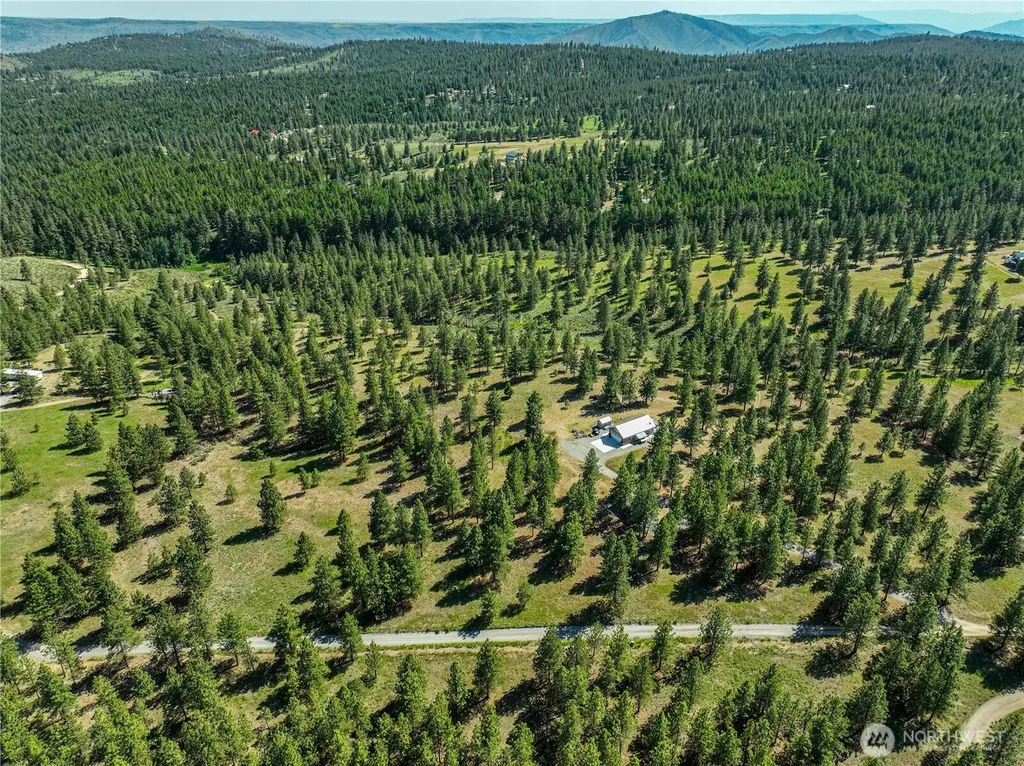 250 Open Lane Chelan WA 98816