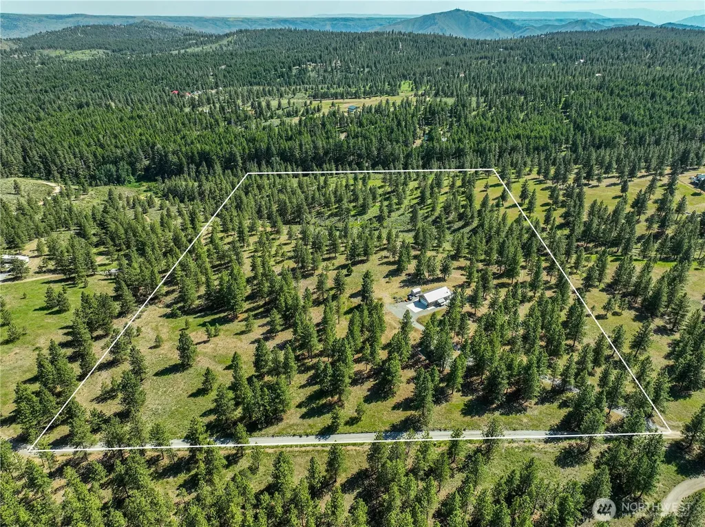 250 Open Lane Chelan WA 98816