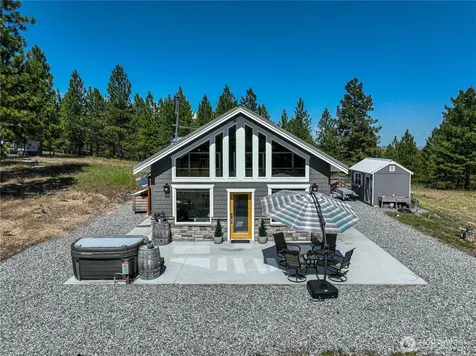 250 Open Lane Chelan WA 98816