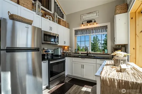 250 Open Lane Chelan WA 98816