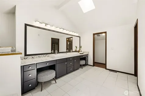 1805 Village Green Drive Mill Creek WA 98012