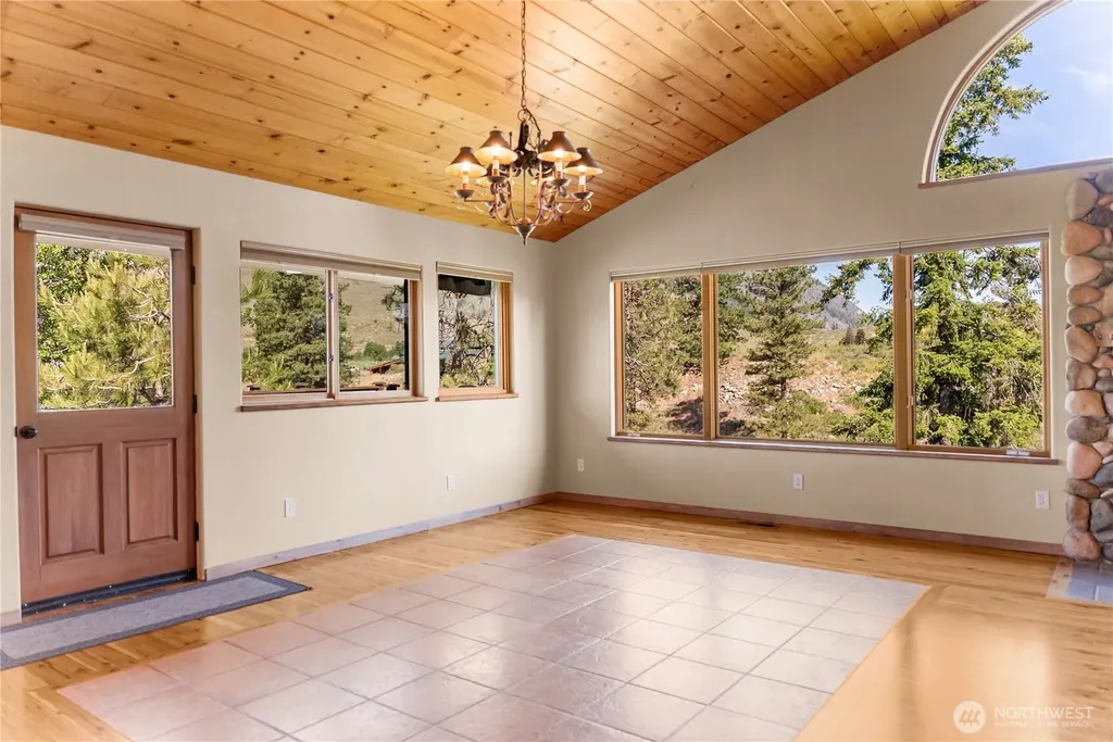 2621 Highway 153 Twisp WA 98856