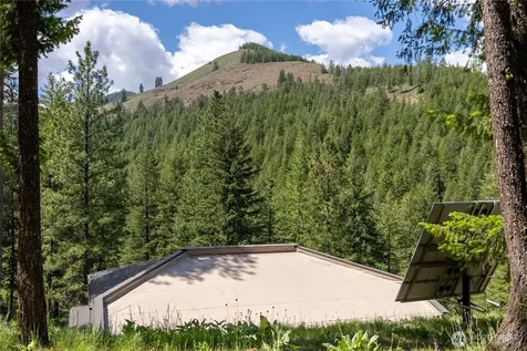 12 Tuckaway Road Twisp WA 98856