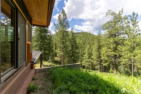 12 Tuckaway Road Twisp WA 98856