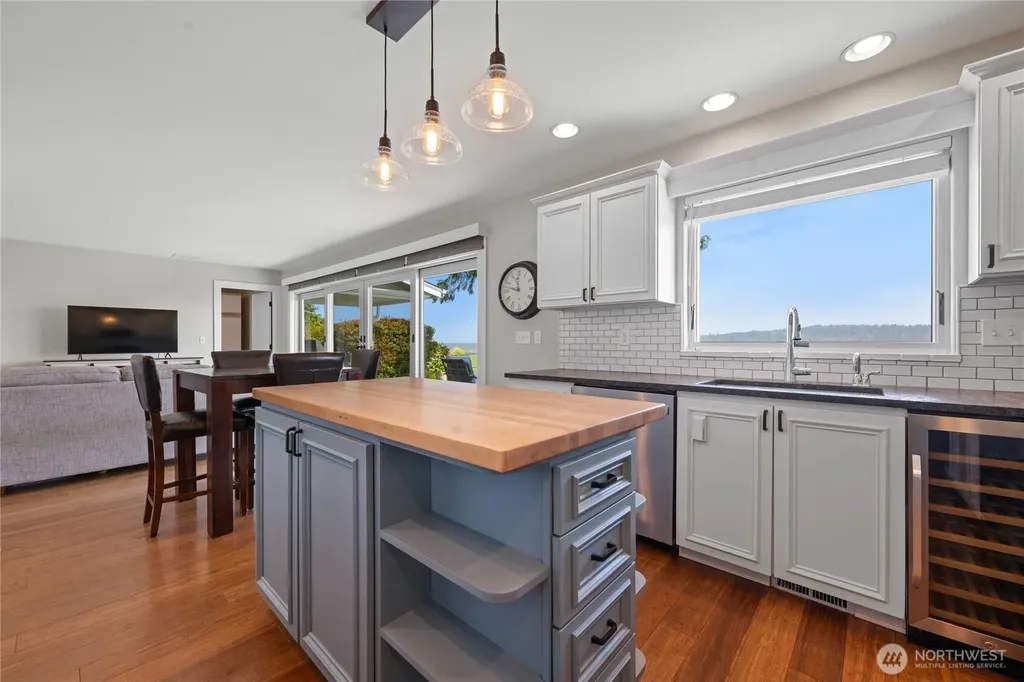 20000 Sandridge Road Long Beach WA 98631