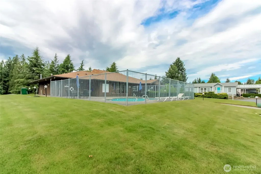22065 106th Place SE Kent WA 98031