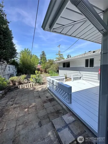 1025 E 53rd Street Tacoma WA 98404