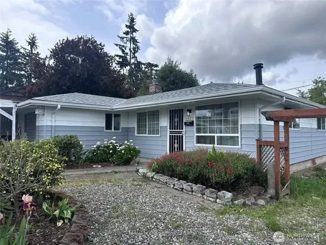1025 E 53rd Street Tacoma WA 98404