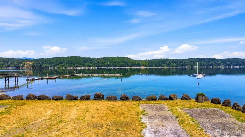 101 E Snow Cap Drive Belfair WA 98528