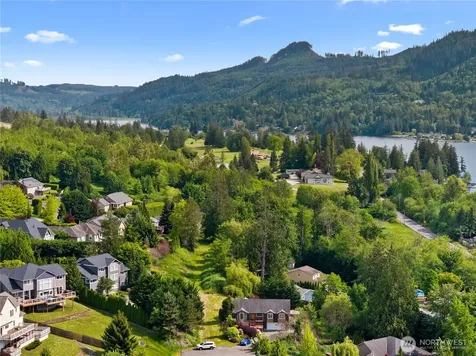 17116 Blackberry Court Mount Vernon WA 98274
