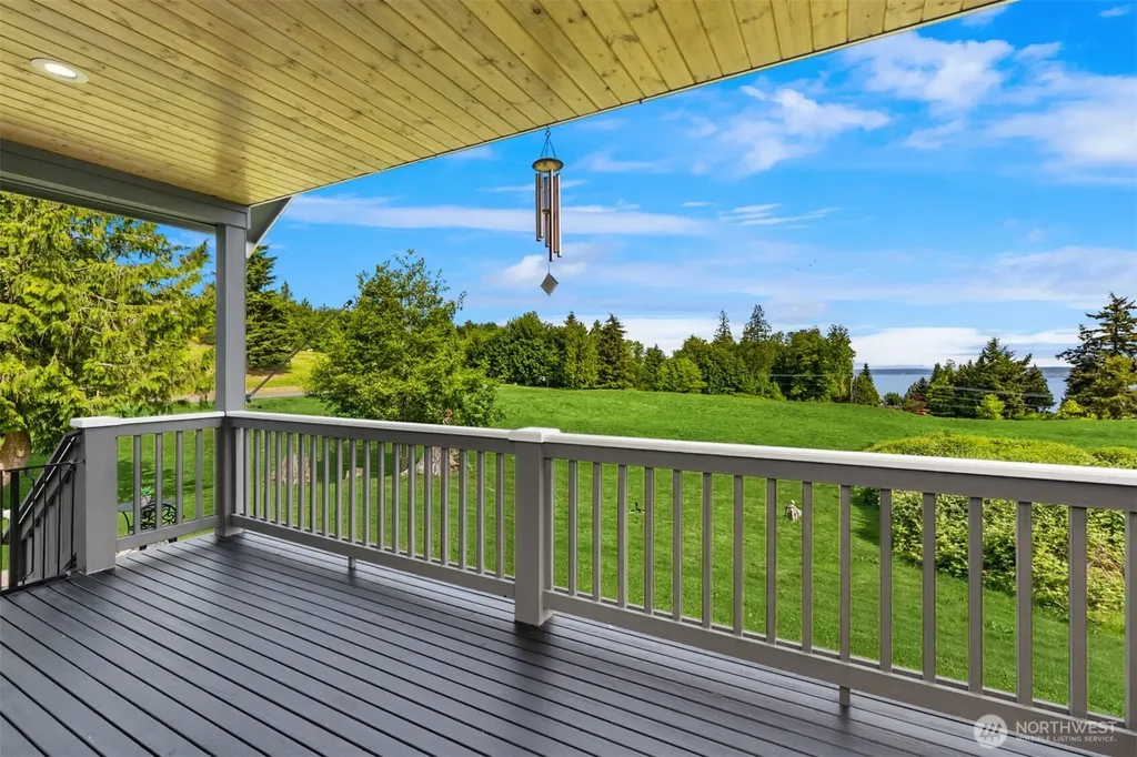 39170 NE No Name Place Hansville WA 98340