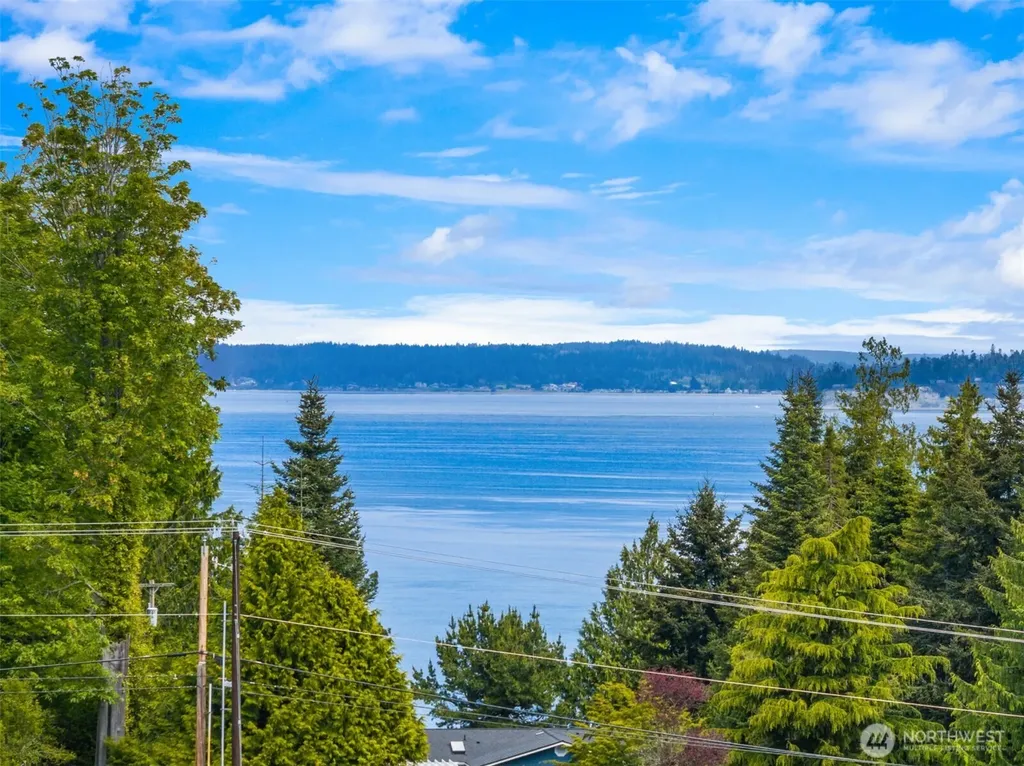 39170 NE No Name Place Hansville WA 98340