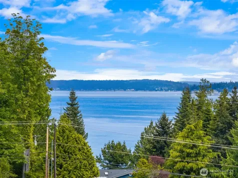 39170 NE No Name Place Hansville WA 98340