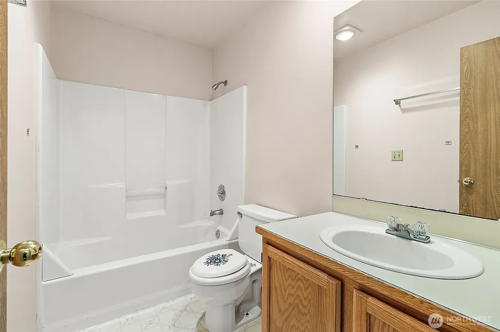 26016 188th Avenue SE Covington WA 98042