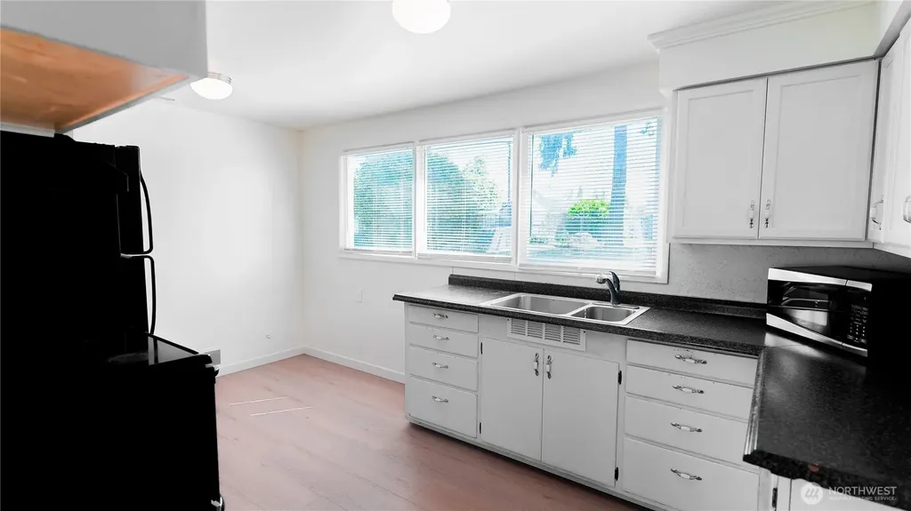 10605 Freiday Street SW Lakewood WA 98499