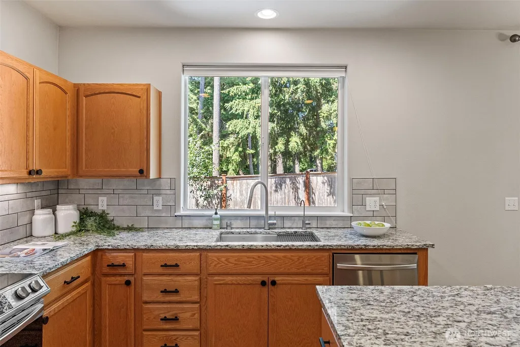 4361 Freemont Street NE Olympia WA 98516