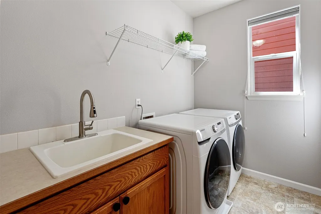 4361 Freemont Street NE Olympia WA 98516