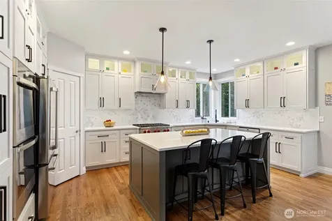 516 N 180th Street Shoreline WA 98133