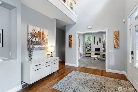 516 N 180th Street Shoreline WA 98133