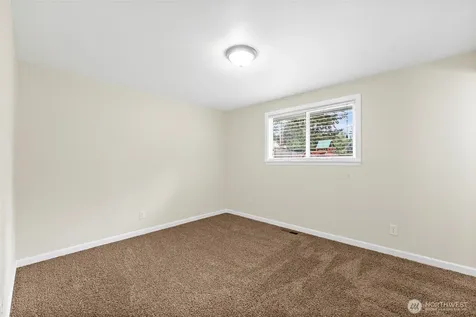 10518 132nd Street E Puyallup WA 98374