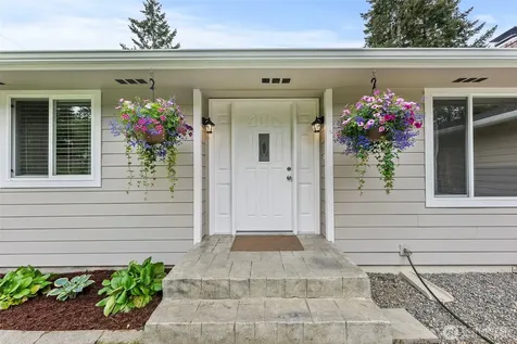 10518 132nd Street E Puyallup WA 98374