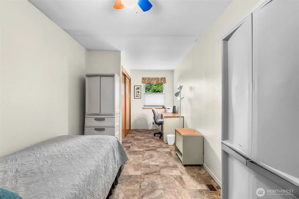 422 S Forrest Street Westport WA 98595