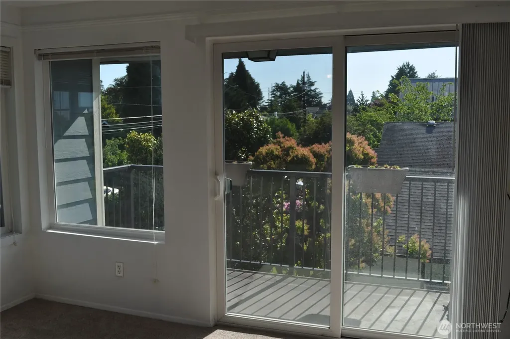 10110 Greenwood Avenue N Seattle WA 98133