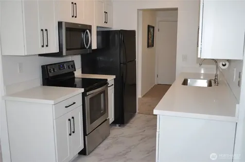 10110 Greenwood Avenue N Seattle WA 98133