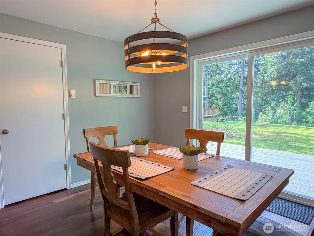 55 Wolf Road Quilcene WA 98376